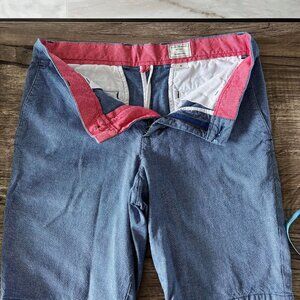Club Monaco Shorts Size 28